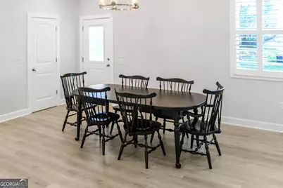 905 Wayne Street, Darien, GA 31305 - Photo 5