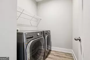 140 Fairview Cir, Roswell, GA 30076 - Photo 29