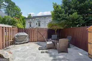 284 Lakemoore Dr NE, Atlanta, GA 30342 - Photo 17
