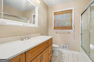 1563 Rockbridge Rd, Stone Mountain, GA 30087 - Photo 17