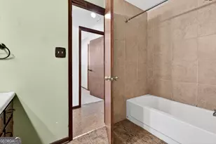 205 Dunwoody Cir, Griffin, GA 30223 - Photo 23