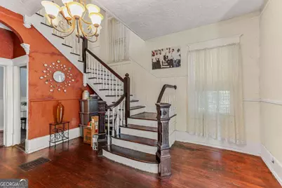 211 W 34th Street, Savannah, GA 31401 - Photo 5