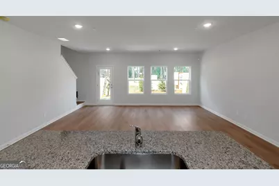 5420 Biltmore Drive, Atlanta, GA 30349 - Photo 5