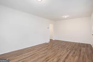 1113 Lake View Dr, Jonesboro, GA 30236 - Photo 5