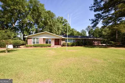 39 Adams Street, Jesup, GA 31545 - Photo 1