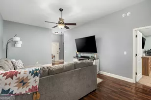 304 Worchester Cir, Perry, GA 31069 - Photo 9