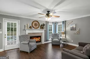 10 Cove Dr, Newnan, GA 30263 - Photo 11