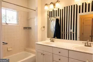 109 W 31st St, Savannah, GA 31401 - Photo 21