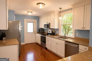 109 W 31st St, Savannah, GA 31401 - Photo 9