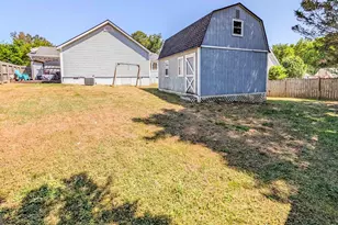 209 Stoney Brook Dr, Carrollton, GA 30116 - Photo 9
