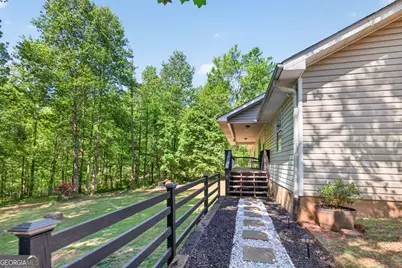 386 Ridgewood Drive, Pendergrass, GA 30567 - Photo 5