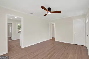 2222 Hanson St, Savannah, GA 31404 - Photo 7