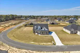 426 Burlington Dr, Lizella, GA 31052 - Photo 1