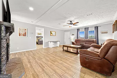655 Lowe Road, Comer, GA 30629 - Photo 5