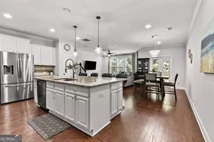 7306 Lowery Oak Dr, Roswell, GA 30075 - Photo 5