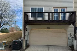 2472 Mildon Hall Ln, Lawrenceville, GA 30043 - Photo 3