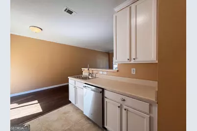 7045 Brookview Creek, Riverdale, GA 30274 - Photo 9