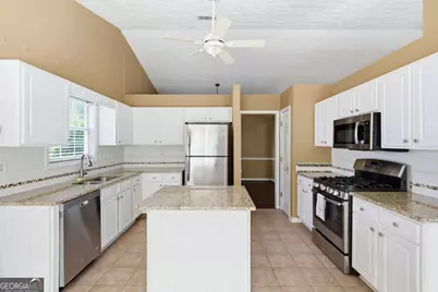 3289 Hampton Trace Court, Buford, GA 30519 - Photo 15