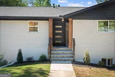 1679 Oak Lane NE, Atlanta, GA 30329 - Photo 7