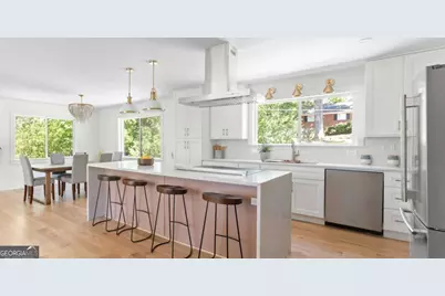 1679 Oak Lane NE, Atlanta, GA 30329 - Photo 5