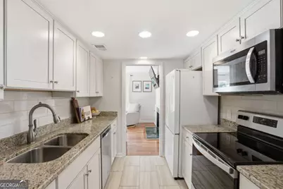 91 Ivy Trail NE, Atlanta, GA 30342 - Photo 9