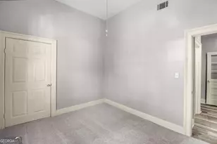 301-303 E Henry St, Savannah, GA 31401 - Photo 27