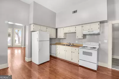 301-303 E Henry Street, Savannah, GA 31401 - Photo 23