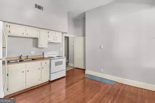 301-303 E Henry St, Savannah, GA 31401 - Photo 25