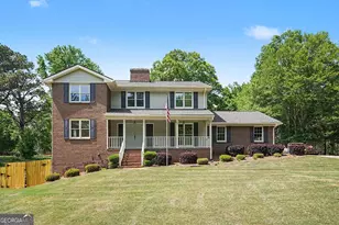 2080 Castle Lake Dr, Tyrone, GA 30290 - Photo 1