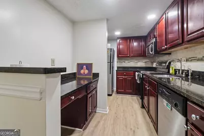 6900 Roswell Road #Q29, Atlanta, GA 30328 - Photo 11