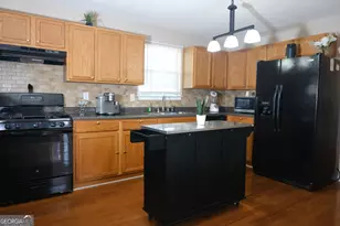 4655 Millenium View Ct, Snellville, GA 30039 - Photo 11
