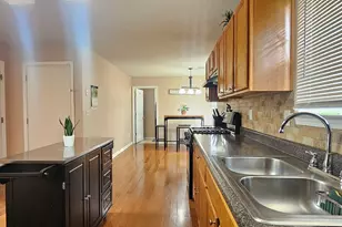 4655 Millenium View Ct, Snellville, GA 30039 - Photo 9