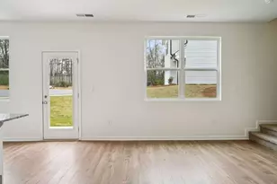 5437 Baybrook Cir, South Fulton, GA 30349 - Photo 7