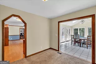938 King Arthur Dr, Macon, GA 31220 - Photo 9