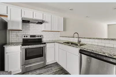 720 Keeshono Street, Union City, GA 30291 - Photo 17