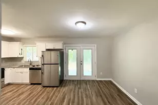 2185 Chinaberry Way SW, Atlanta, GA 30311 - Photo 7
