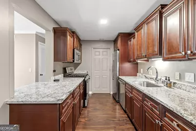 1202 Gettysburg Place, Sandy Springs, GA 30350 - Photo 11