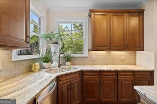 2062 Swazey Dr, Atlanta, GA 30317 - Photo 29