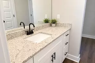 86 Colfax St, Hartwell, GA 30643 - Photo 3