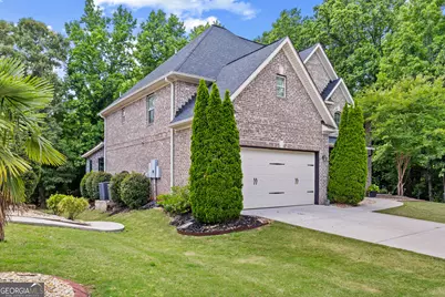 319 Langshire Drive, McDonough, GA 30253 - Photo 3