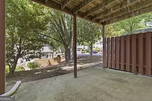 809 Wedgewood Way, Sandy Springs, GA 30350 - Photo 25