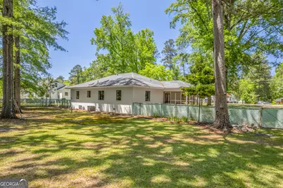 826 E McCarty Street, Sandersville, GA 31082 - Photo 17