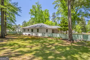 826 E McCarty St, Sandersville, GA 31082 - Photo 17