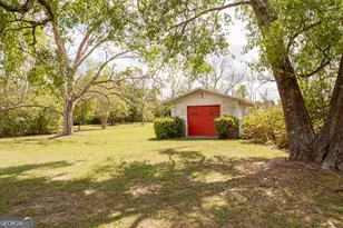 221 Marion St, Blackshear, GA 31516 - Photo 11
