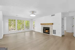 204 Berkeley Woods Dr, Duluth, GA 30096 - Photo 7