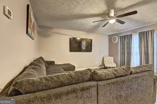 8424 Carlington Ln, Jonesboro, GA 30236 - Photo 5