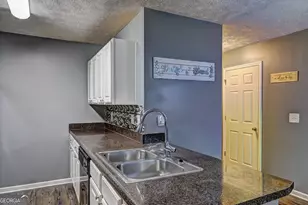 8424 Carlington Ln, Jonesboro, GA 30236 - Photo 11