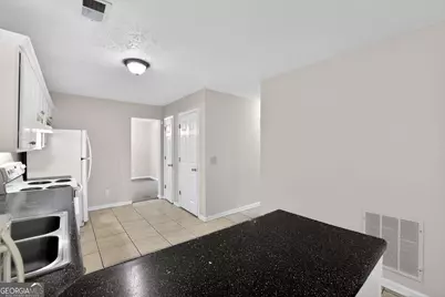 2729 Cedar Trace Drive, Ellenwood, GA 30294 - Photo 13