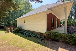 332 Wynterhall Dr, Griffin, GA 30224 - Photo 5