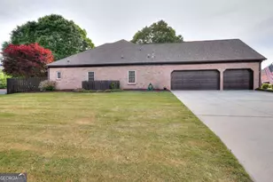 2385 Amberbrook Ln, Grayson, GA 30017 - Photo 3